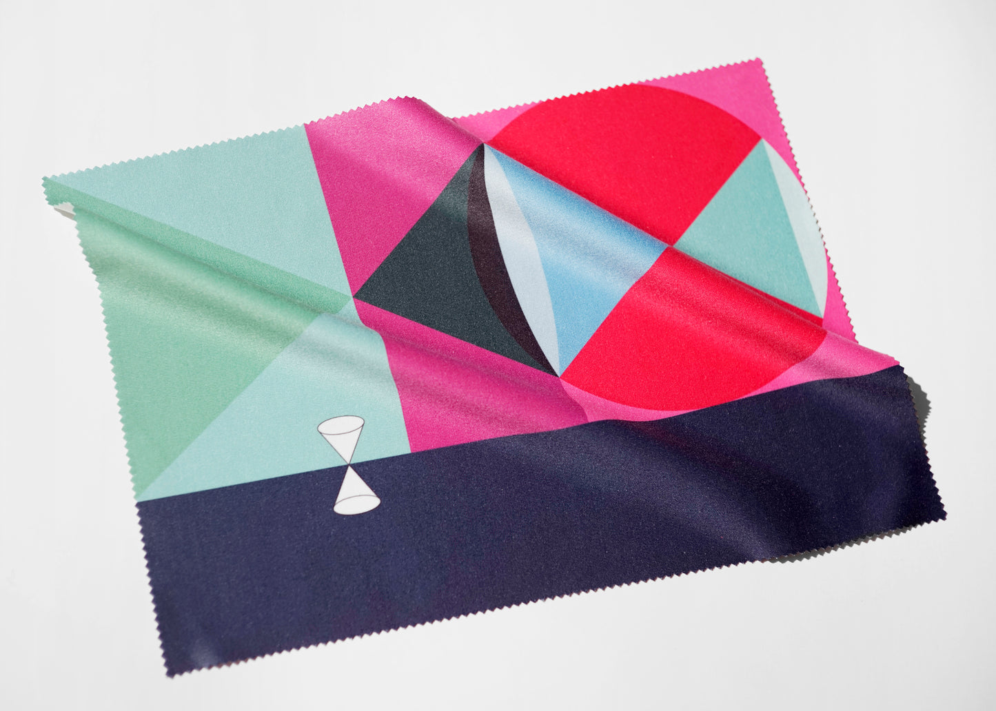EYEWEAR CLOTH_Eye Reflection