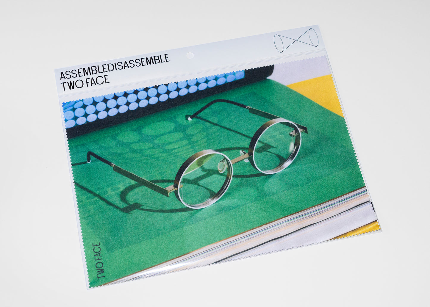 EYEWEAR CLOTH_R4