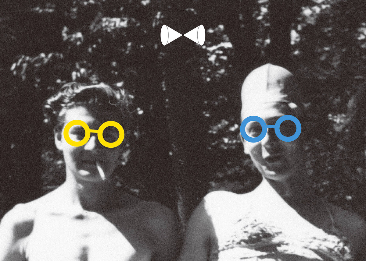 EYEWEAR CLOTH_At pool